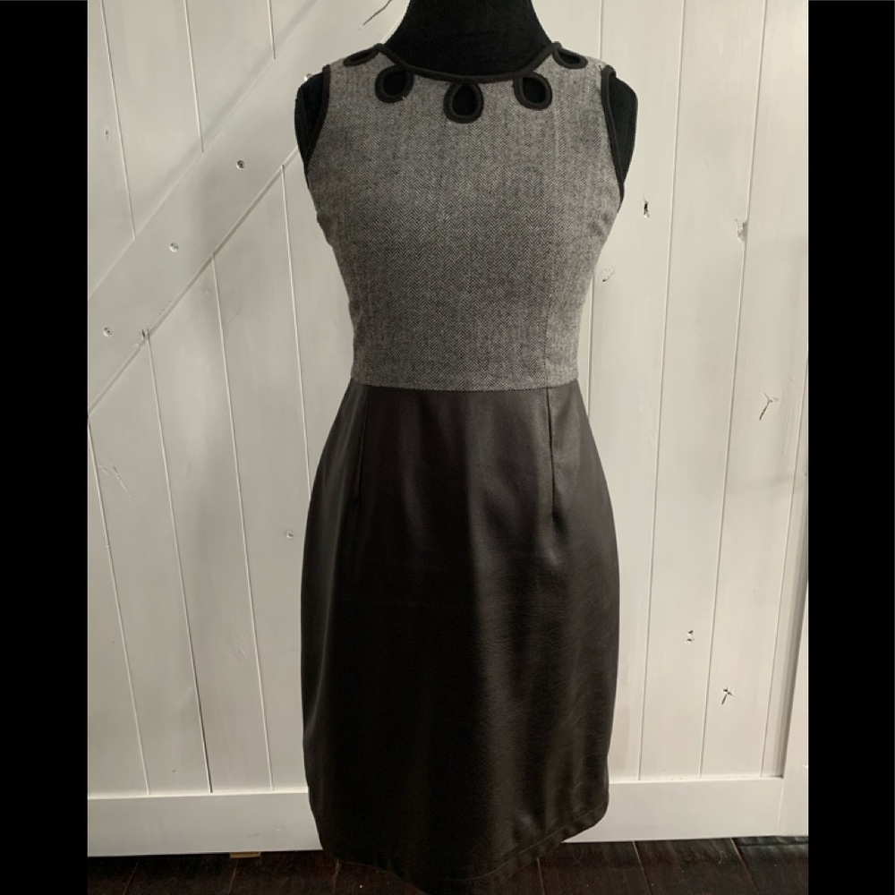 Brown and cream dress/zipper work fine.
